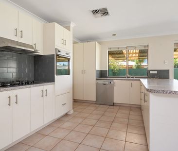 NEAT & TIDY 3x2 HOME - Photo 5