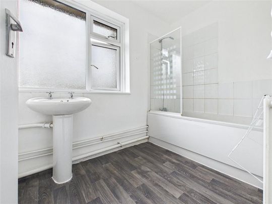 3 bedroom maisonette to rent - Photo 1