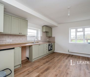 3 bedroom bungalow to rent - Photo 4