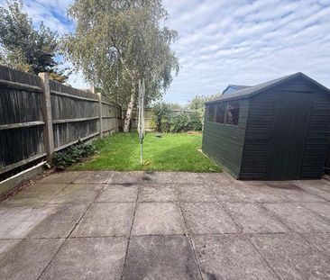3 bedroom end of terrace house to rent - Photo 2