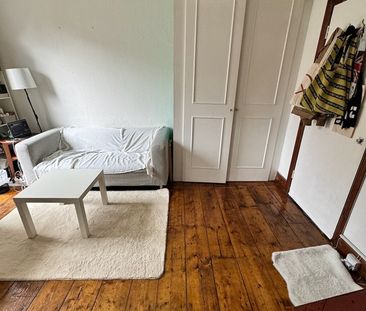 1 Bed Flat, Camden High Street, NW1 - Photo 3