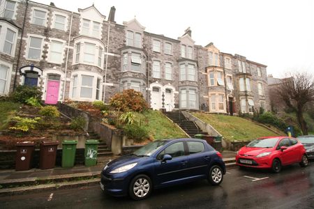 Houndiscombe Road, Plymouth - Photo 2