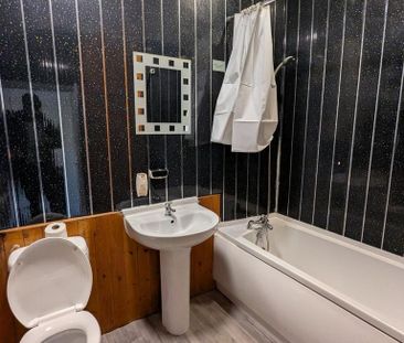 2 bedroom terraced house to rent - Photo 5