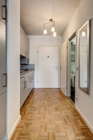 Exclusive, very quiet 1-room apartment in Arabellapark - Photo 4