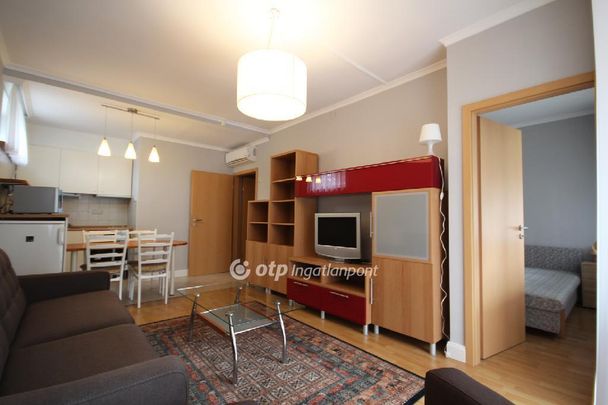 Gellérthegy Bútorozott, erkélyes, 1016, Budapest - Fotó 1