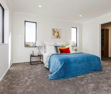 Modern 3-Bed Townhouse in Sunnyvale - Parrs Park & Transit Nearby - Photo 1