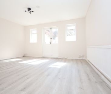 2 Bed Flat, Newington Green Road, N1 - Photo 1