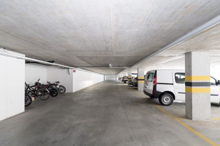 Living with evening sun and beautiful views - Photo 5