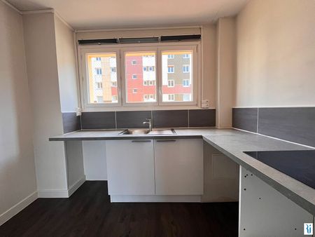 Location Appartement 3 pièces 60m² PETIT COURONNE 76650 - Photo 4