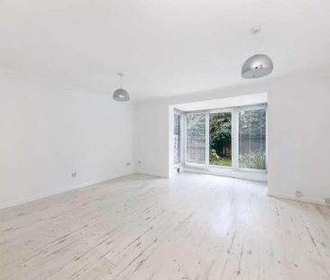 Bell Meadow, Dulwich Wood Avenue, London, SE19 - Photo 1