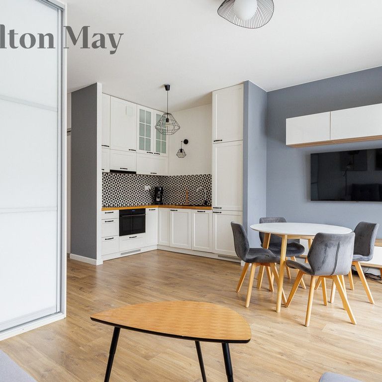 Warszawa, Wilanów, Sarmacka - Zdjęcie 1