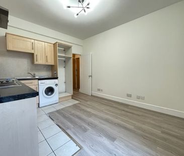 1 Bed Flat, Midland Road, LU2 - Photo 3