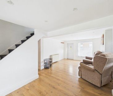 2 bedroom terraced house to rent - Photo 3