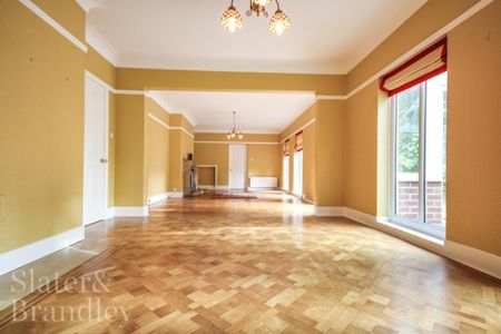 6 bedroom detached house to rent - Photo 4