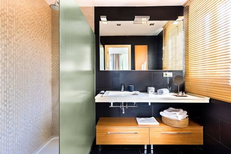 Calle Francos, Sevilla, Andalusia 41004 - Photo 2