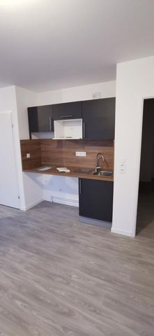 Location Appartement 2 pièces 45m² LES SORINIERES 44840 - Photo 2