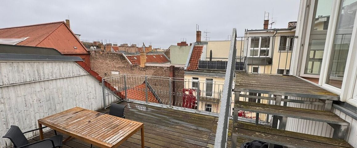 Schönhauser Allee: Dachgeschoss, 3-Zi, 2 Bäder + Terrasse, 137 m² möbliert per SOFORT zu VERMIETEN - Foto 1