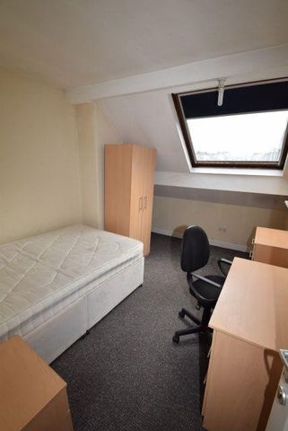 4 bedroom house share to rent - Photo 3