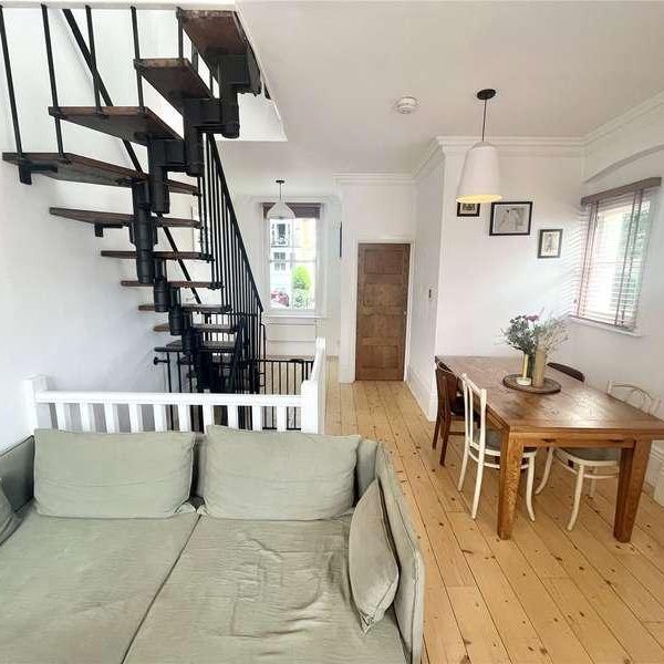 Cambridge Road, Clifftown Conservation, SS1 - Photo 1