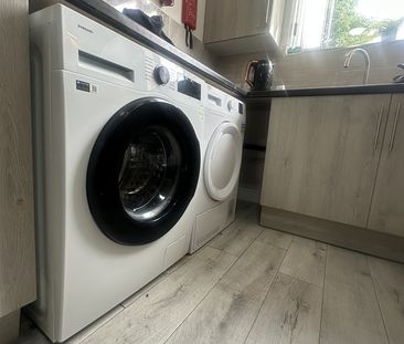 Room in a Shared House, Coventry Road, B10 - Photo 4