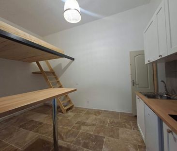 Location Appartement 1 pièce 15m² NIMES 30000 - Photo 4