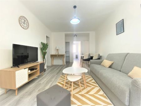 Location Appartement 3 pièces 54m² MARSEILLE 4ème - Photo 2