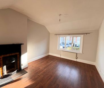 3 Bed Terraced House, Ewhurst Road, BN2 - Photo 2