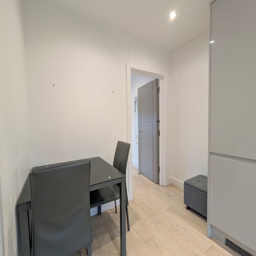 1 Bed Flat, Junction Road, N19 - Photo 1