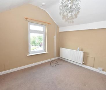 3 bedroom end of terrace house to rent - Photo 6