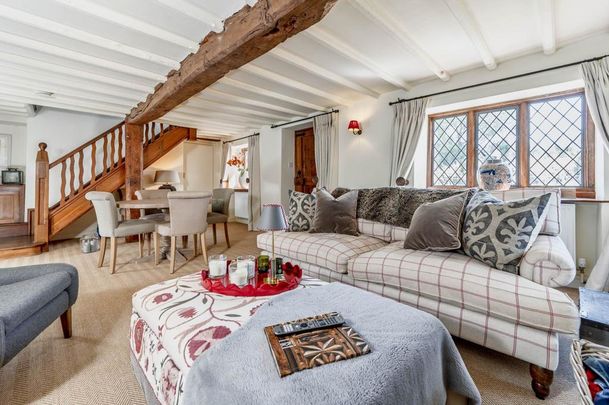 4 bedroom detached house to rent - Photo 1