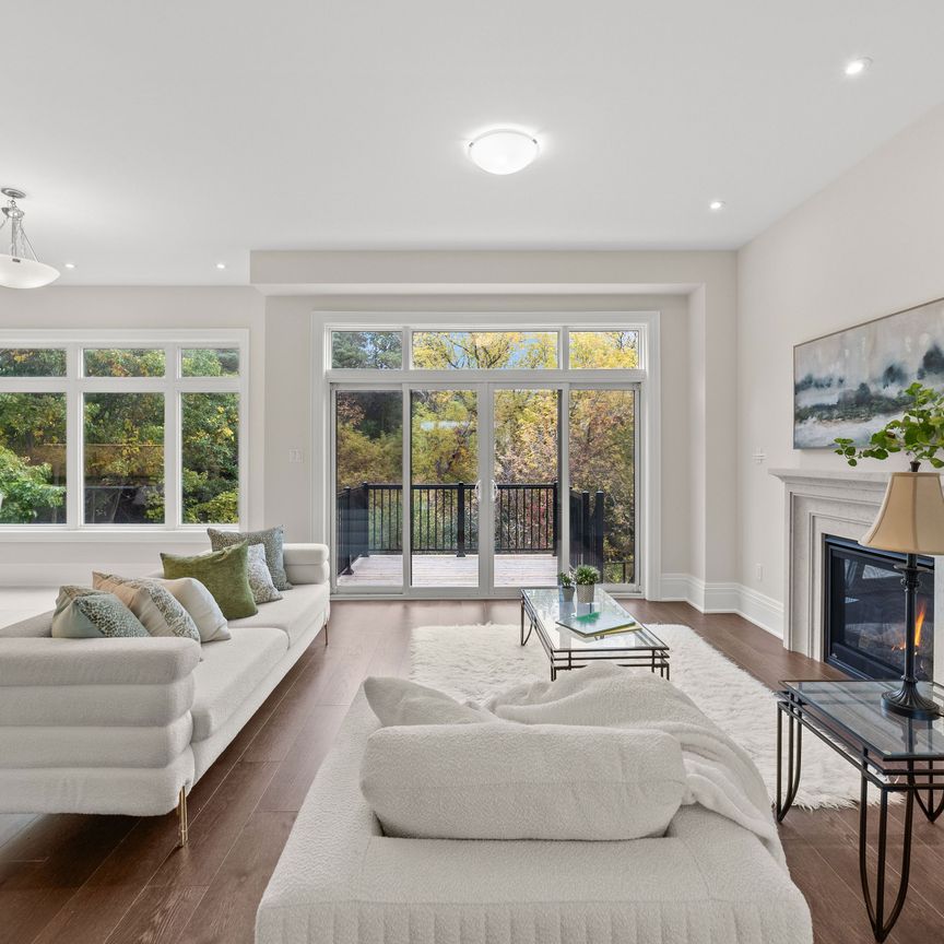 For Lease - 23 Kingwood Lane, Aurora, Ontario - Photo 1