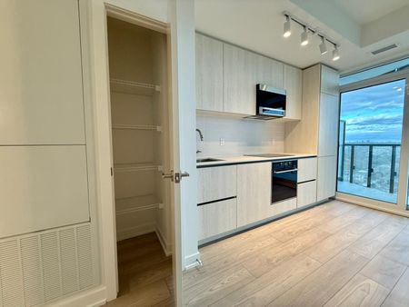 For Lease - 110 Broadway Avenue Unit# 1903, Toronto, Ontario - Photo 2