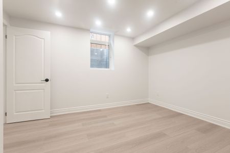 For Lease - 1182 Blueheron Boulevard Unit# Basement, Mississauga, Ontario - Photo 2