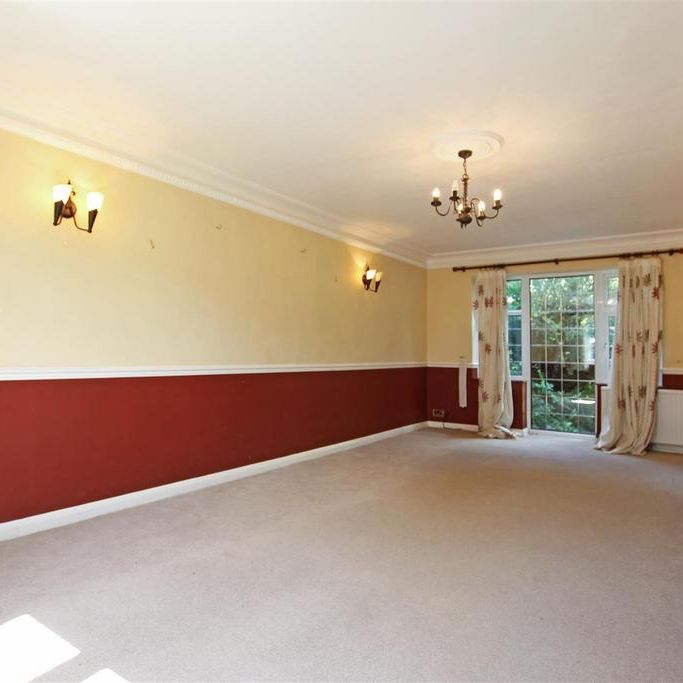 3 bedroom semi-detached house to rent - Photo 1