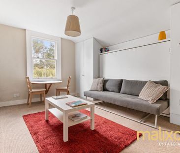 Studio to rent - Photo 2