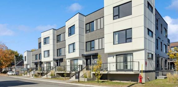 🏡 Grand 5 ½ Moderne à Saint-Rémi | 2 Stationnements Intérieurs | 1 Mois Gratuit - Photo 2