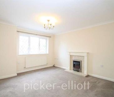 Livia Close, Hinckley, LE10 - Photo 1