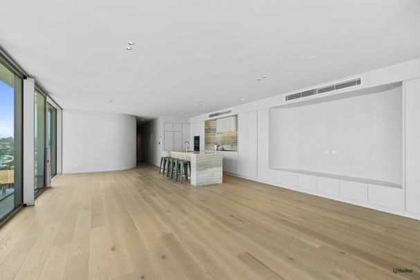 Luxury Four Bedroom Apartment in Kloud on Jefferson Lane - Photo 1