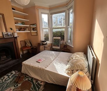 3 Bed Detached House, London, E17 - Photo 4