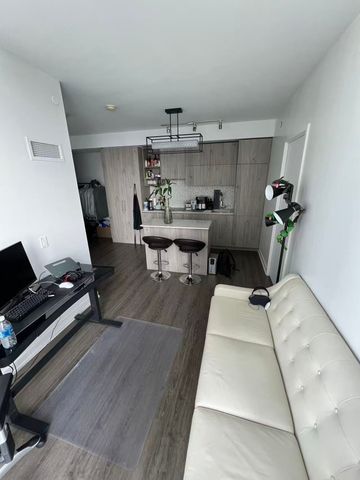 For Lease - 1 Yorkville Avenue Unit# 3702, Toronto, Ontario - Photo 2