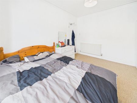 4 bedroom terraced house to rent - Photo 4