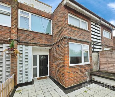 2 bedroom maisonette to rent - Photo 6