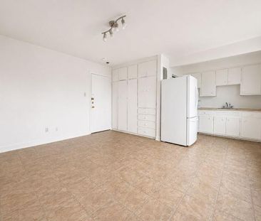 1 CH - 1 SDB - Montréal - $1,050 /mo - Photo 3