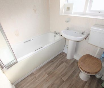 6 bedroom flat to rent - Photo 3