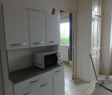 Location Appartement 2 pièces 38m² LE CREUSOT 71200 - Photo 6