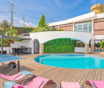 CANNES – VILLA PRESTIGIEUSE VUE MER PANORAMIQUE - Photo 2