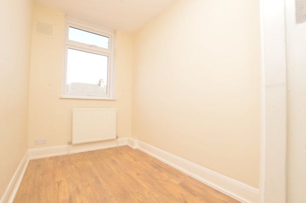 Avery Hill Road, London, SE9 - Photo 1