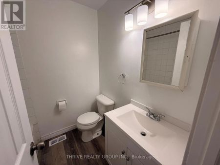 57 TOULON CRESCENT - Photo 5