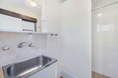 Affordable one bedroom home in sought after location - Photo 2