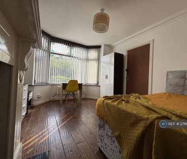 3 bedroom semi-detached house to rent - Photo 6